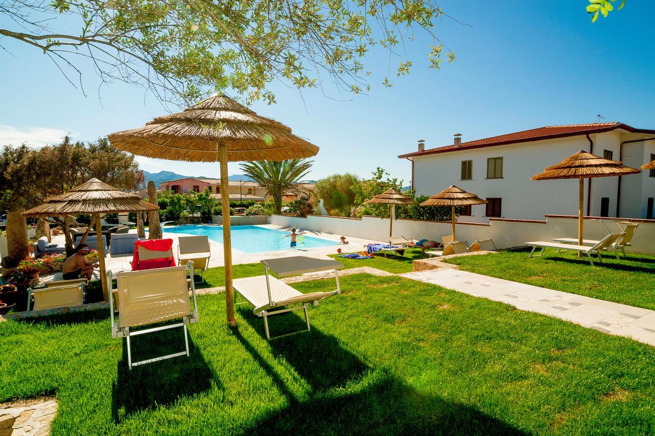 Residence Tanaunella Budoni Buitenkant foto